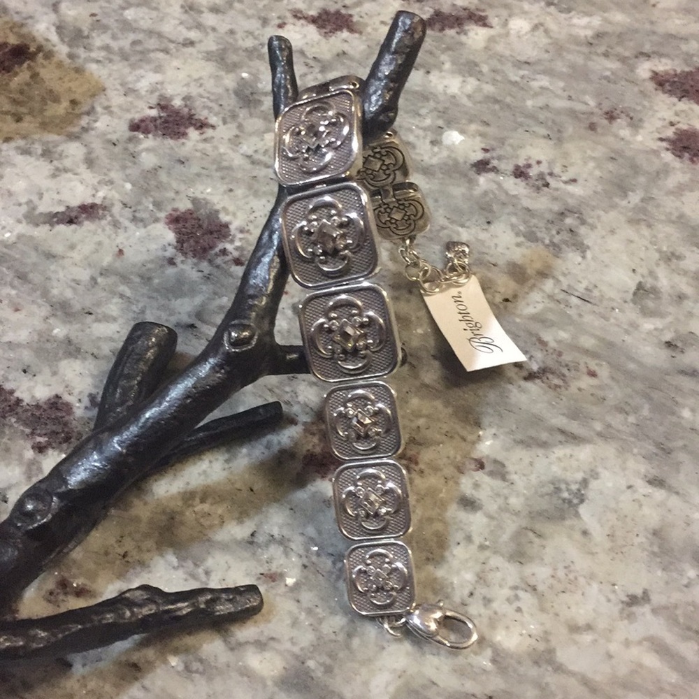 💥HOST PICK💥Brighton bracelet embossed crystals.